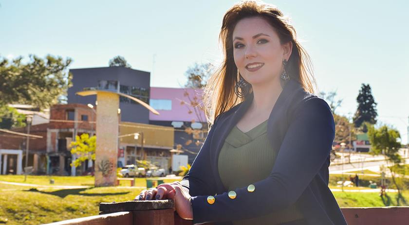 Conheça Andressa, a paranaense que sonha em se tornar uma atriz internacional