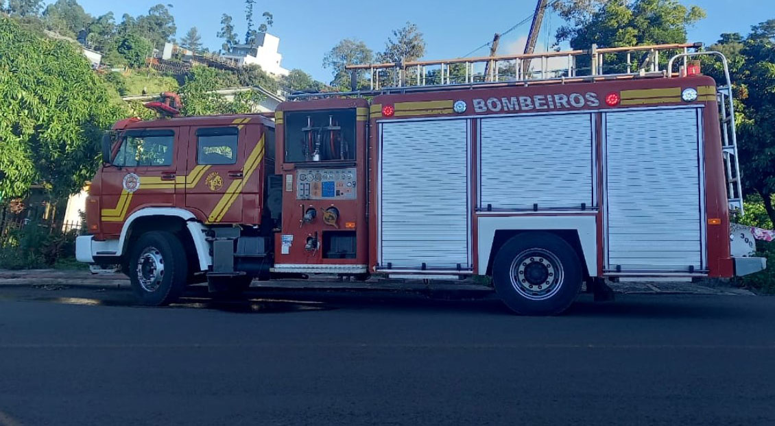 Mulher fica ferida ao ser atropelada no Andreatta
