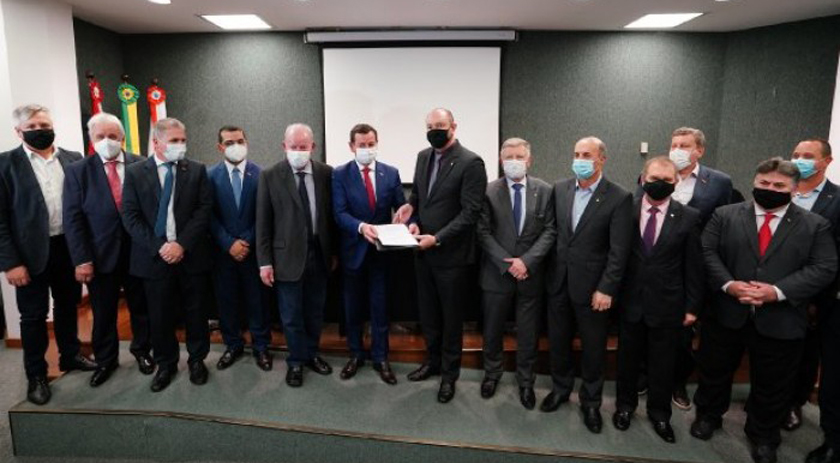 Governo encaminha proposta de auxílio emergencial de R$ 900 à Alesc