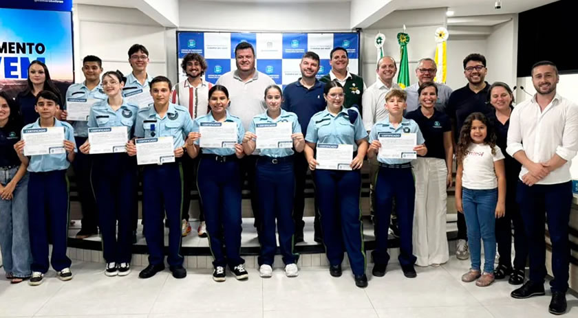 Parlamento Jovem conclui atividades