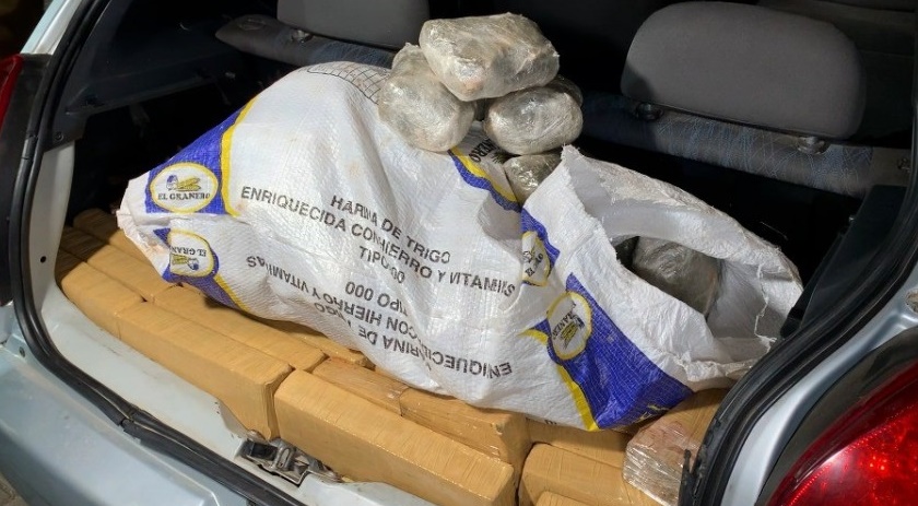 Carro carregado com 127 quilos de maconha é apreendido pela PRF em Céu Azul