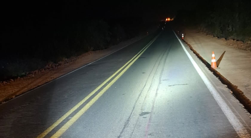 Mulher morre após ser atropelada e arrastada por carro na PR-180
