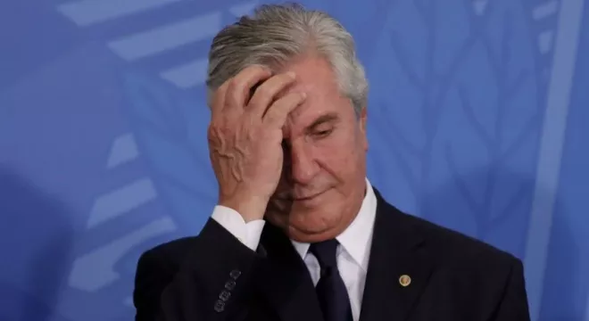 Moraes autorizar prisão domiciliar de Collor