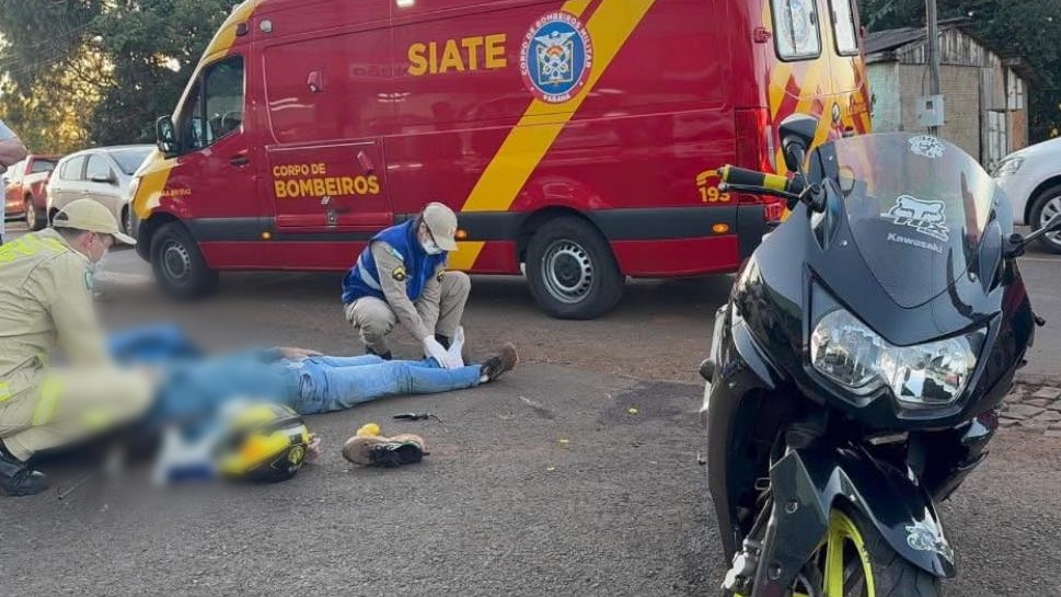 Motociclista fica ferido em colisão com carro no bairro Pinheirinho