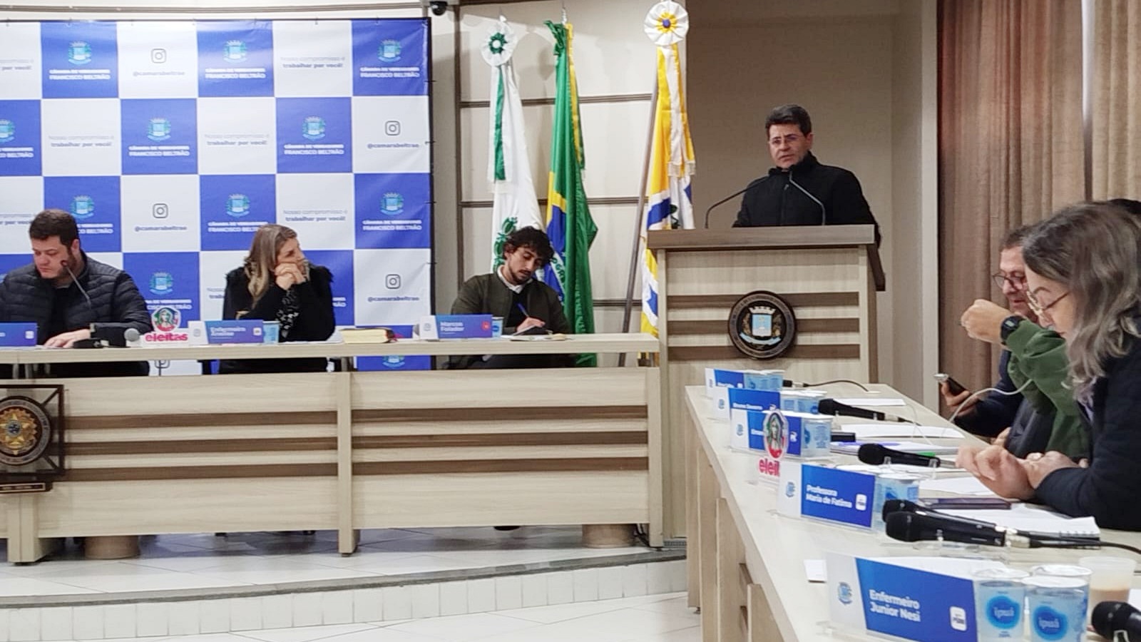 Diretor do DEBETRAN expõe projetos no Legislativo beltronense
