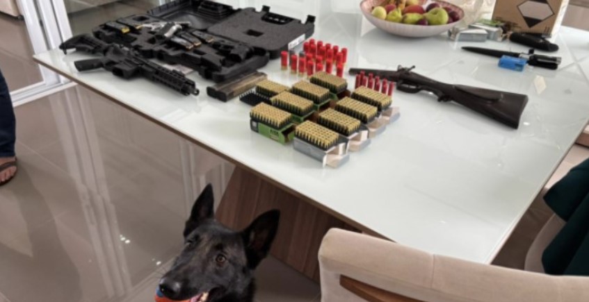 Polícia Civil e Polícia Militar Apreendem Armas de Fogo e Grande Quantidade de Munição