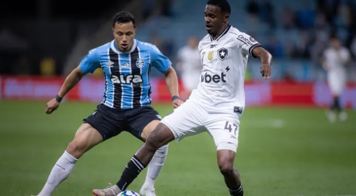 Botafogo tenta quebrar jejum como mandante diante do Grêmio