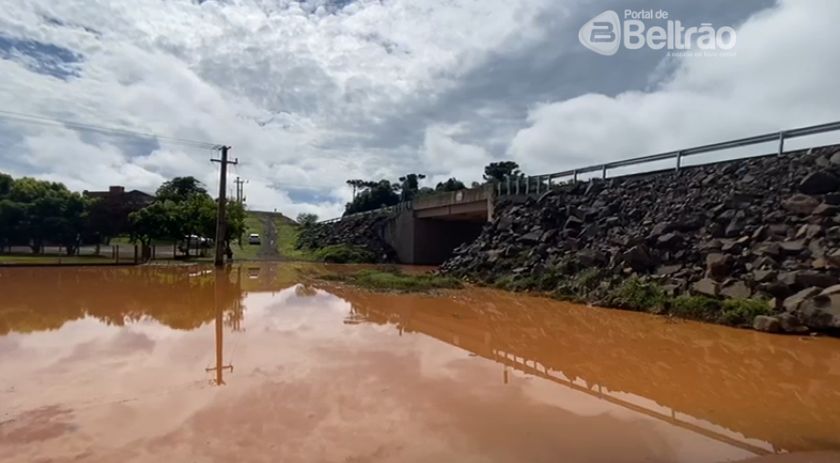Moradores da comunidade de São Marcos ficam ilhados após fortes chuvas