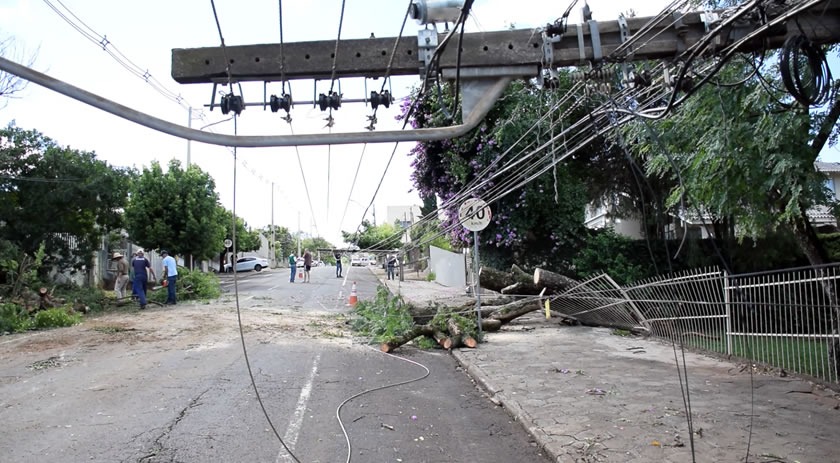 Temporal provoca muitos prejuízos em Francisco Beltrão
