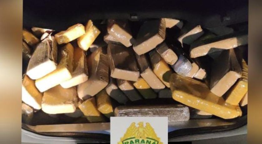 Dupla é detida em Marmeleiro com mais de 100 kg de maconha