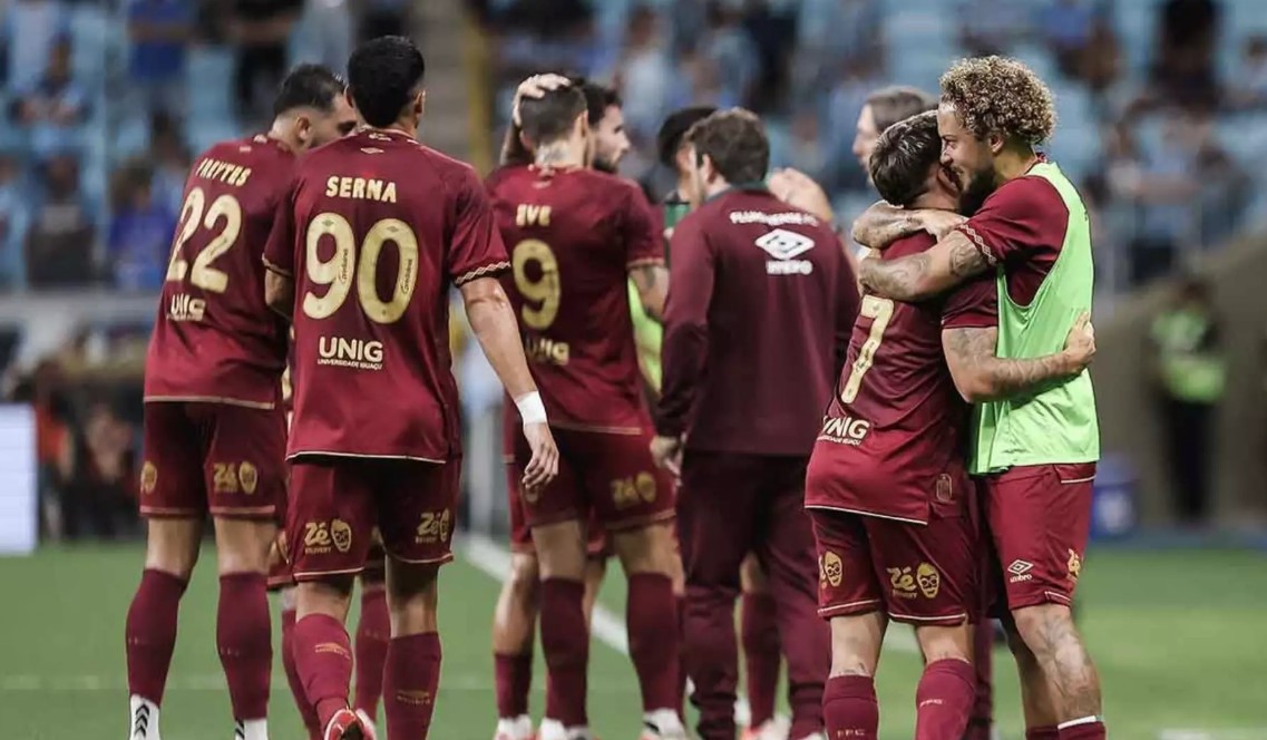 Soteldo marca duas vezes, e Fluminense vence o Grêmio fora de casa por 2 a 1