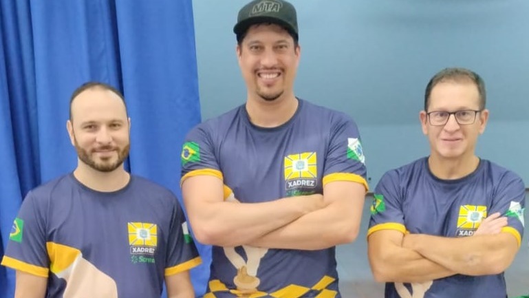 Enxadristas beltronenses participam de competição no estado de Santa Catarina