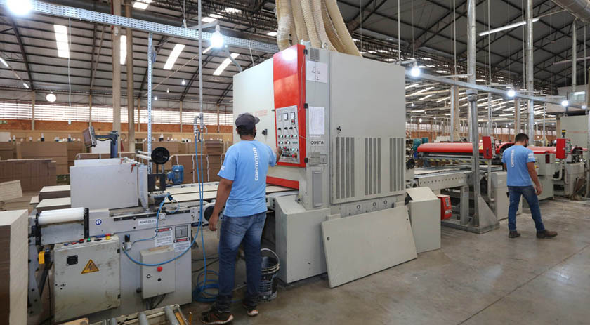 São Miguel segue liderando a geração de emprego na região