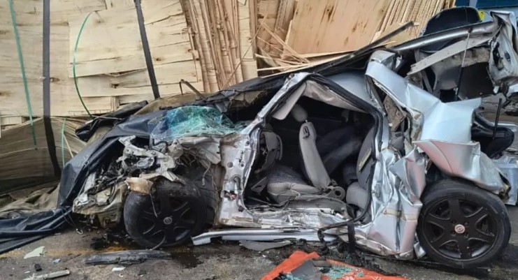 Hospital de Chapecó diz que vítimas de acidente com carreta tiveram ferimentos leves