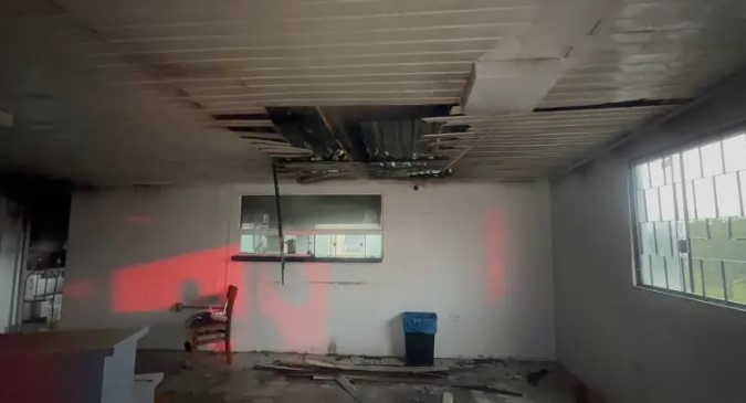 Incêndio atinge estabelecimento comercial no Bairro Alvorada