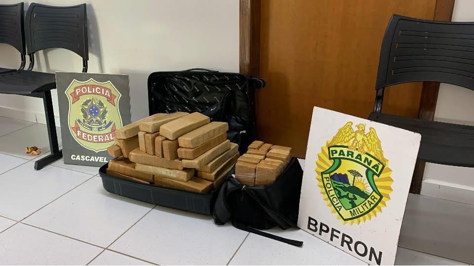 𝗠𝘂𝗹𝗵𝗲𝗿 𝗲́ 𝗱𝗲𝘁𝗶𝗱𝗮 𝗲 𝗺𝗮𝗹𝗮 𝗿𝗲𝗰𝗵𝗲𝗮𝗱𝗮 𝗱𝗲 𝗺𝗮𝗰𝗼𝗻𝗵𝗮 𝗲́ 𝗮𝗽𝗿𝗲𝗲𝗻𝗱𝗶𝗱𝗮 𝗽𝗲𝗹𝗼 𝗕𝗣𝗙𝗿𝗼𝗻