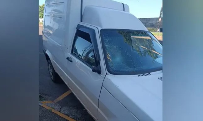 Pedestre fica ferido após ser atropelado na Avenida Antônio Silvio Barbieri