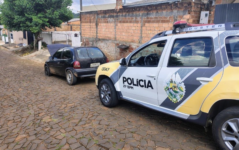 Polícia Militar recupera veículo furtado durante patrulhamento