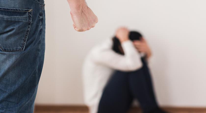 Homem é preso após bater na esposa em Renascença