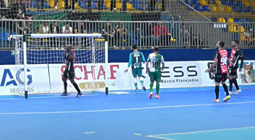 Marreco perde em casa para o Joinville com gol contra