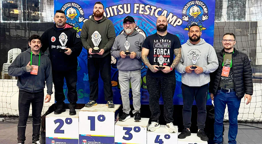 Equipe de Beltrão conquista 25 medalhas de ouro no Festcamp de Jiu-Jitsu Kids
