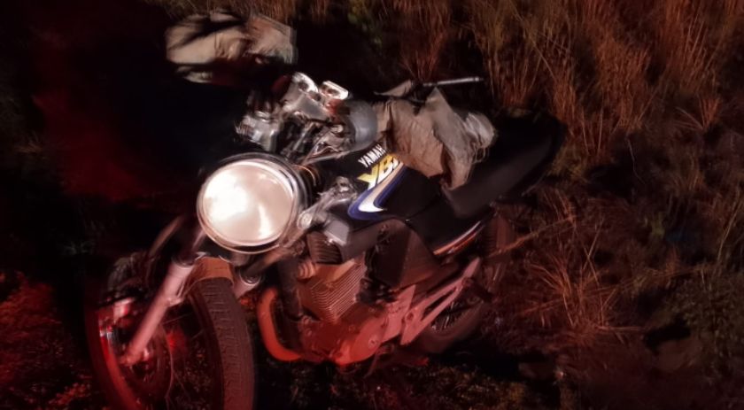 Motociclista fica ferido após colidir com cavalo na PR-566