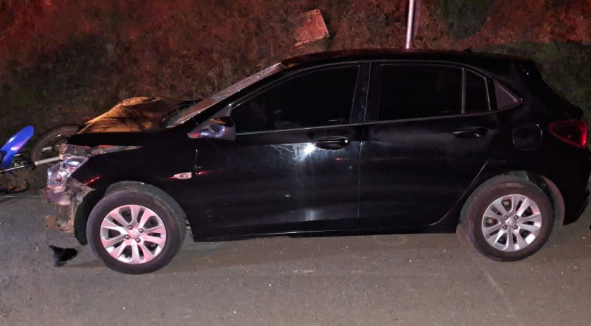 Grave acidente deixa dois condutores feridos