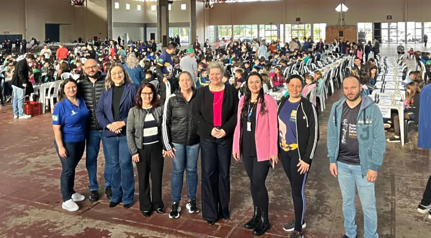 Francisco Beltrão - Festival de Xadrez reúne mais de 600 alunos