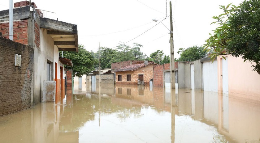 Mais de 50 cidades em situação de emergência na BA e MG