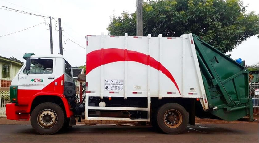 Nem mesmo o caminhão do lixo eles perdoam