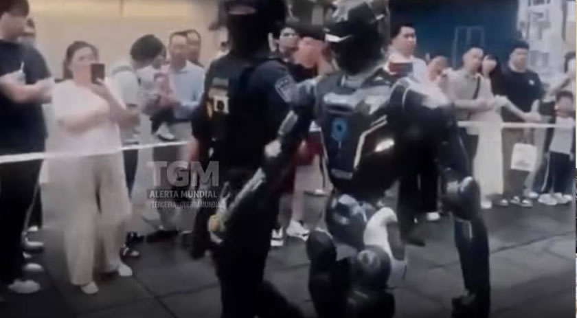 Robôs humanoides passam a auxiliar policiais em patrulhamento nas ruas da China