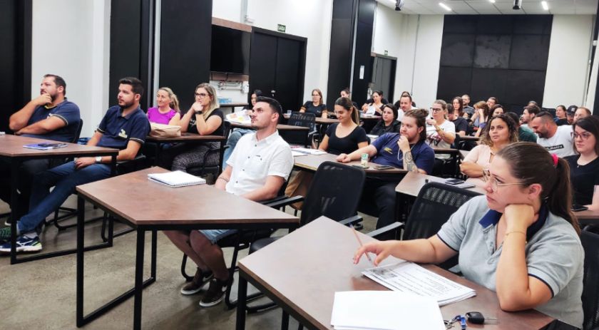 Cursos de Liderança, Oratória, Excel e Gestão do Tempo com inscrições abertas na Acefb