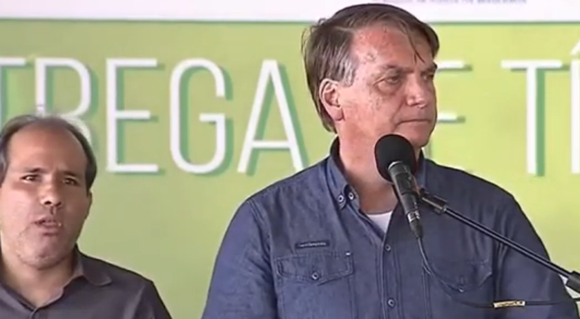 'Um ladrão candidato a presidente e um vagabundo como vice', dispara Bolsonaro sobre Lula e FHC