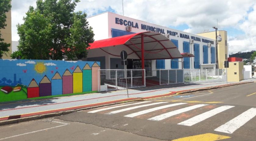 Educação reúne direções e coordenações de escolas e CMEIs de Beltrão