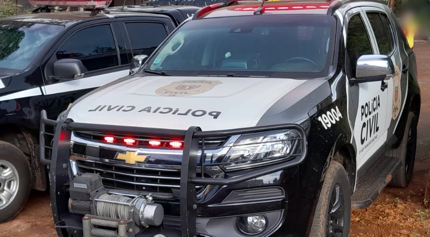 Polícia Civil cumpre busca e apreensão em residência e consultório de médica