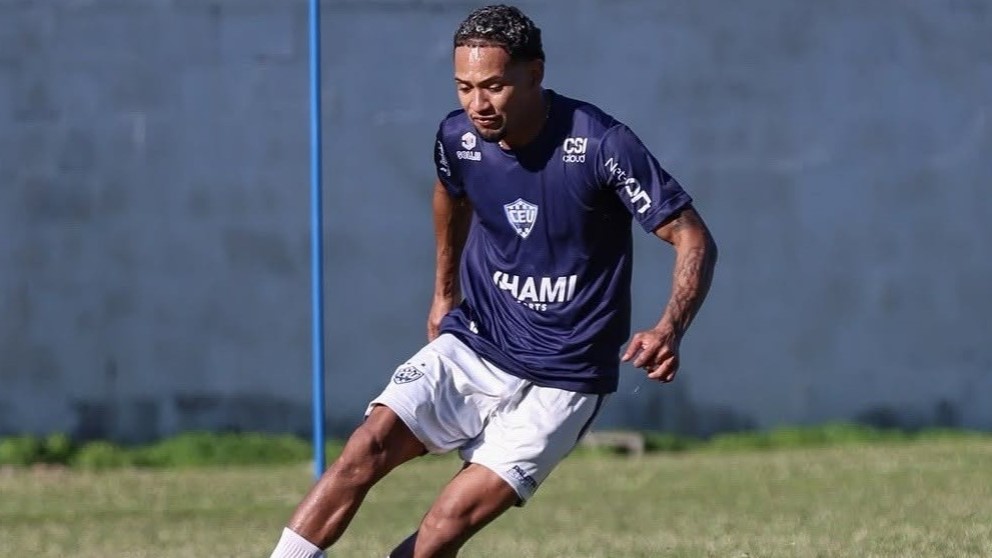 Clube Esportivo União enfrenta o União Frederiquense em jogo treino