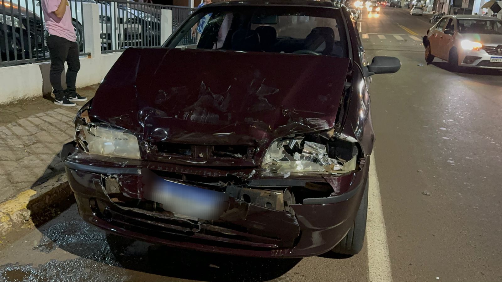 Colisão é registrada no cruzamento da Rua União da Vitória com Rua Peru