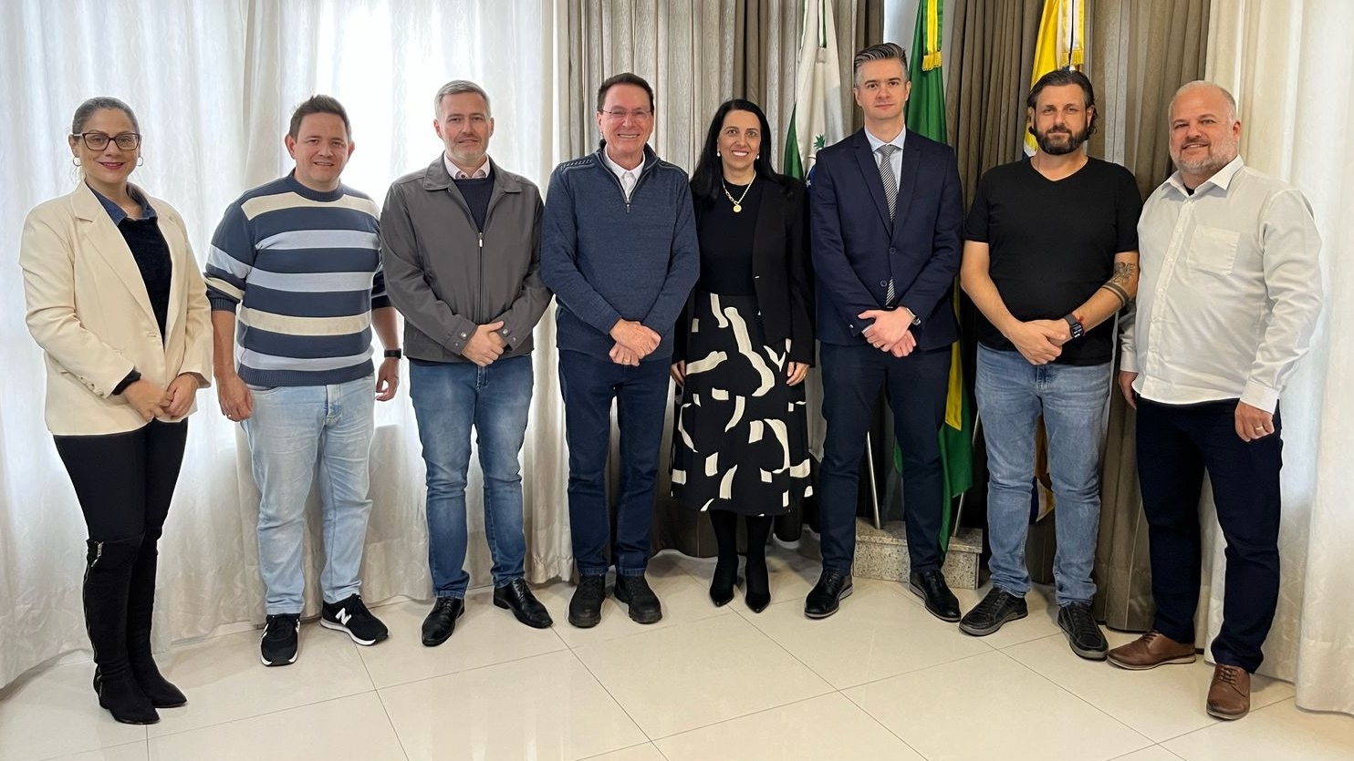 Pedron recebe promotores para debater sobre nova sede do Ministério Público