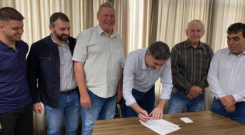 Assinada a ordem para o asfaltamento da estrada da Linha Hobold