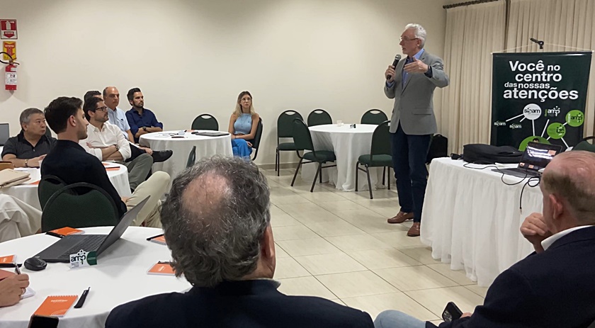Médicos debatem planejamento estratégico em workshop organizado pela Associação Médica do Paraná