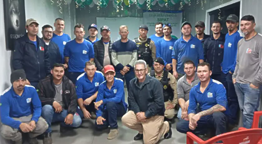 PM realiza palestra sobre conscientização no trânsito durante SIPAT