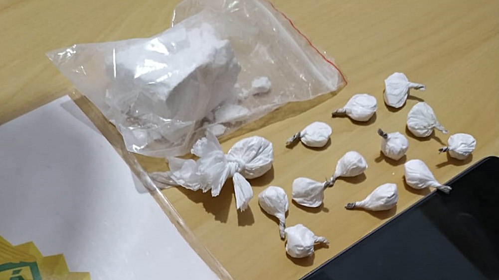 Polícia Militar de Renascença prende dois homens por tráfico de drogas