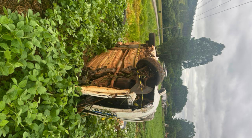 Capotamento na PR-562 deixa homem em estado grave