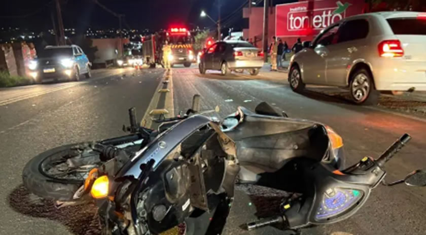 Motorista foge após atingir moto e deixar mãe e filha feridas na PR-281