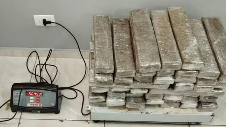 Policial Militar do Paraná é preso suspeito de atuar como ‘batedor’ para traficante de drogas em rodovia