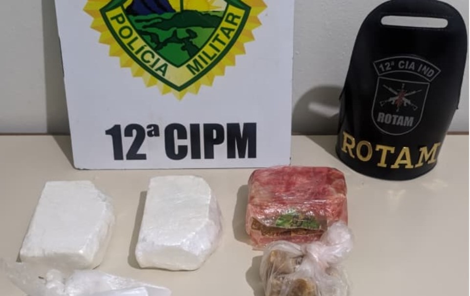 Quatro pessoas presas por tráfico de drogas