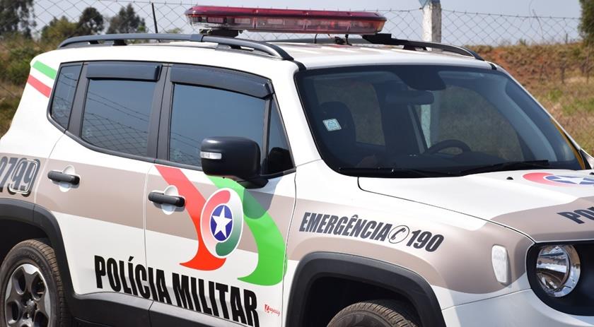 Silo de armazenamento de ração é furtado