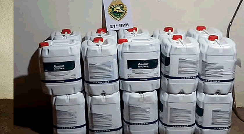 Galões de agrotóxico argentino são apreendidos em Barracão