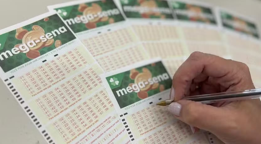 Mega-Sena premia bolão e outras nove apostas simples feitas no Paraná; veja cidades e valores