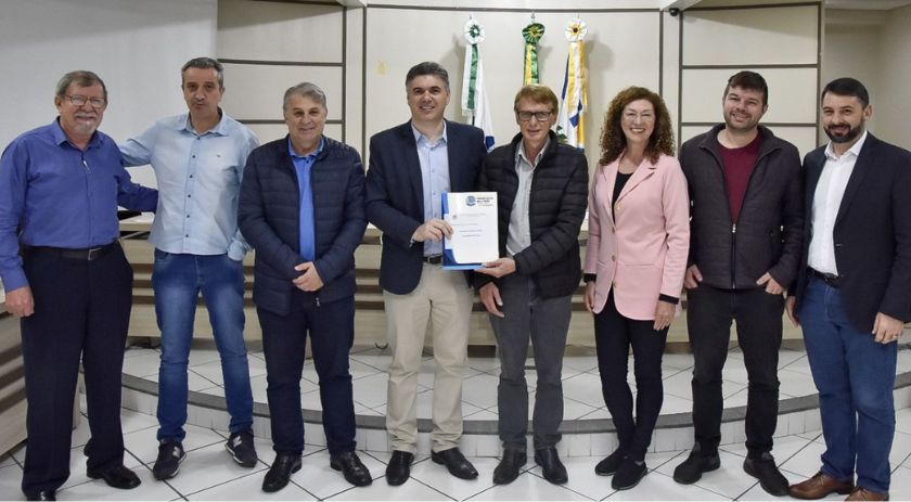 Prefeito Cleber faz prestação de contas na Câmara